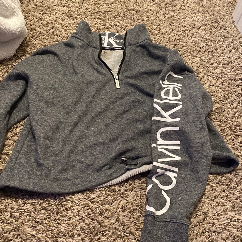 Calvin Klein gray cropped half zip jacket size s/ch